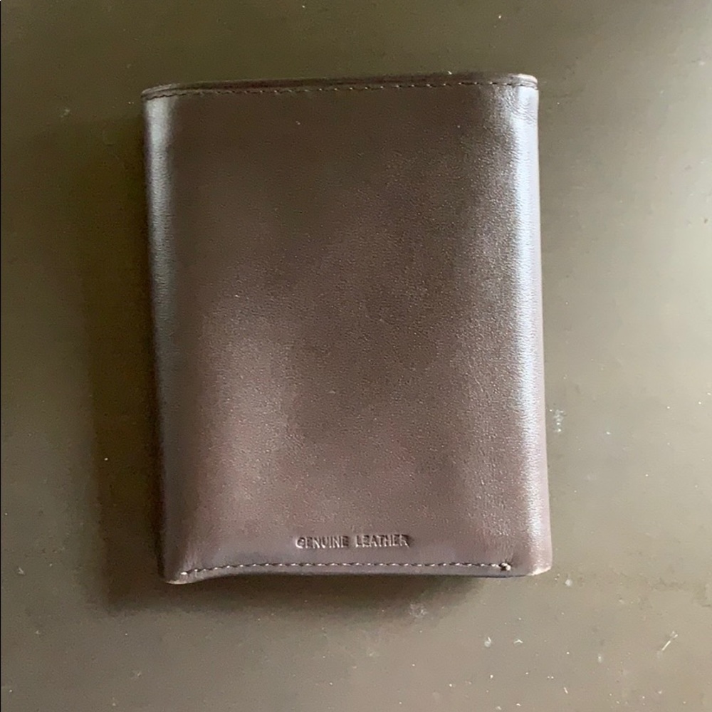 Rock port leather wallet